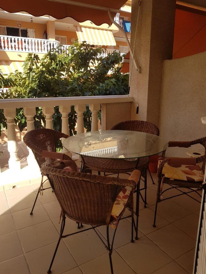 Beachfront Apartment With A Private Garden On The Ground Floor Moncófar Exteriör bild