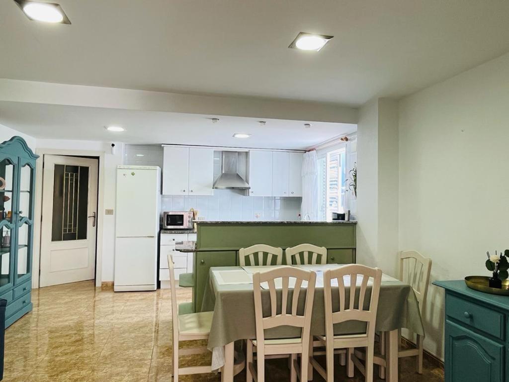 Beachfront Apartment With A Private Garden On The Ground Floor Moncófar Exteriör bild